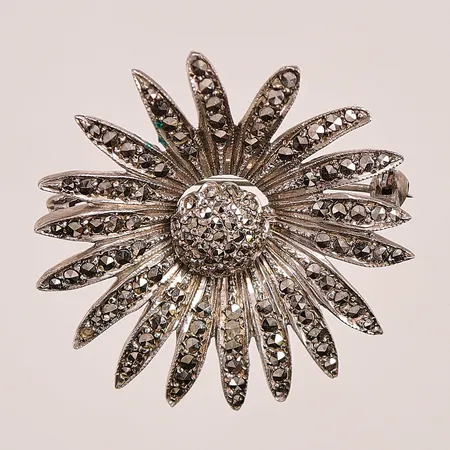 Brosch "Blomma", en markasit saknas, 38mm, 830/1000 Silver 10,1g.