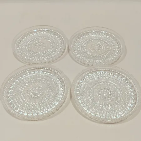 Fyra Coasters, Ø8,5cm, Iittala, Kastehelmi, Oiva Toikka, en smånagg vid kant, osignerad