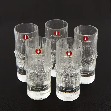 Fem snapsglas, Niva, Iittala, formgivna av Tapio Wirkkala, höjd: ca 7,5cm, Ø ca 3cm, originalkartong med plats för sex glas, etikettmärkta,  Vikt: 0 g
