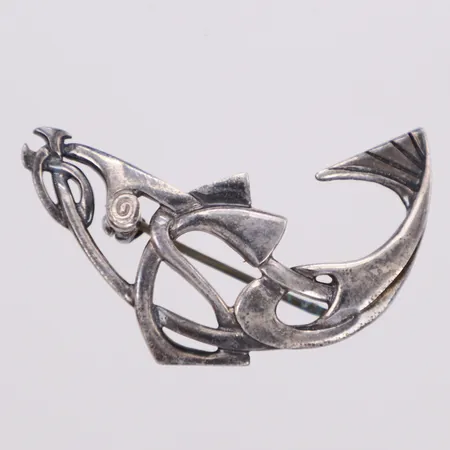 Brosch, längd 30,4mm, bredd 38,7mm, 925/1000 silver Vikt: 4,6 g