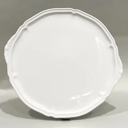 Serveringsfat Villeroy & Boch, Manoir Country Collection, Ø30-32cm, vitt benporslin, inga anmärkningar  Skickas med paket.