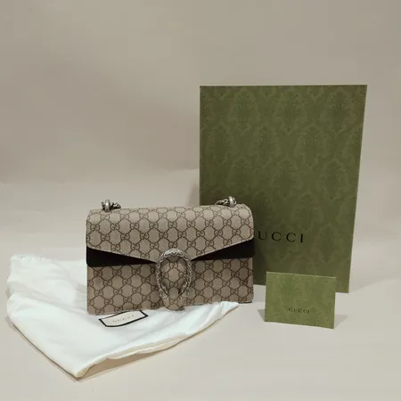 Väska Gucci Dionysus, T.GG Supreme canvas, beige/ebon, GU-400249/KHNRN invändigt svart mocca, beslag i vitmetall, size NS 27,5x17,5x10cm, mindre fläckar på moccadetaljer, dustbag, kartong, kvitto från 2021