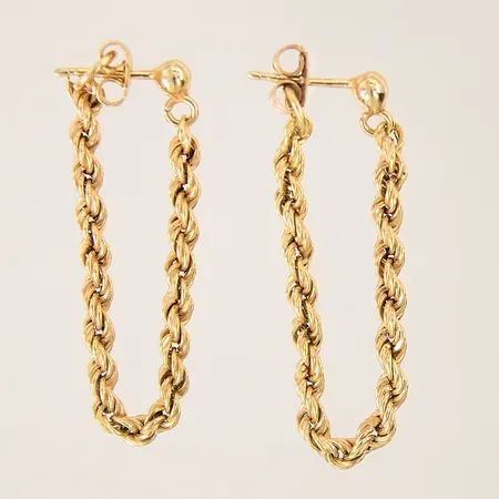 Ett par örhängen Cordell, längd: 35mm, bredd: 2,5-3mm, 14K  Vikt: 1,6 g
