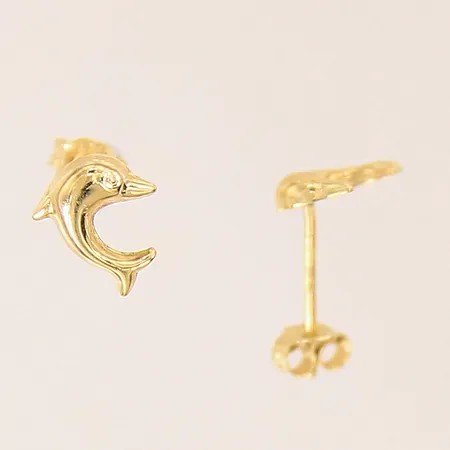 Ett par örhängen med delfiner, 8x7mm, 18K  Vikt: 0,5 g