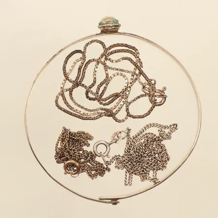 Armring, defekt, tre kedjor, defekta, silver  Vikt: 14,4 g