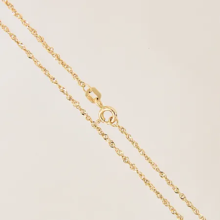 Kedja Singapore, längd: 38,5cm, bredd: 1,4mm, GHA, 18K  Vikt: 1,6 g