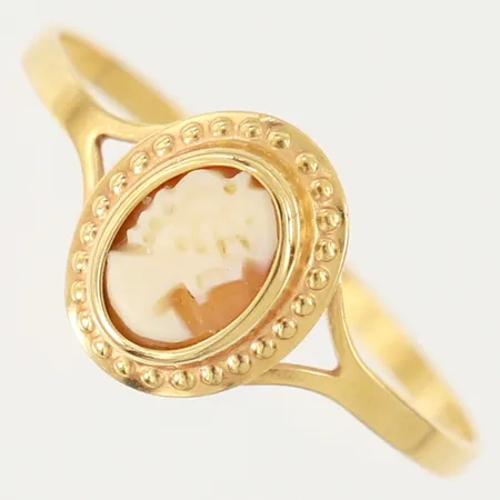 Ring Camè, stl: 20¾, bredd 1,5-11mm, 18K.  Vikt: 1,3 g