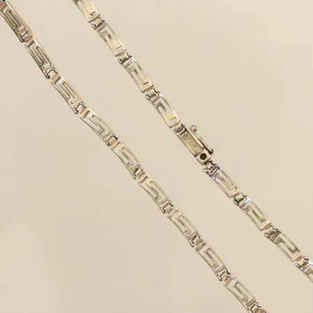 Collier, meandermönster, längd 43cm, bredd ca 3,5mm, 925/1000 silver  Vikt: 15,2 g