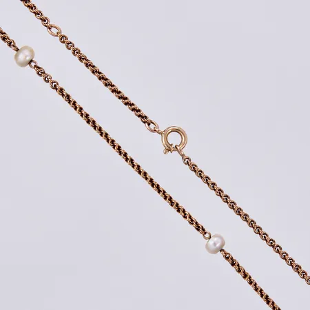 Collier med odlade pärlor, längd: ca 42cm, bredd: 2-5mm, 18K  Vikt: 7,8 g