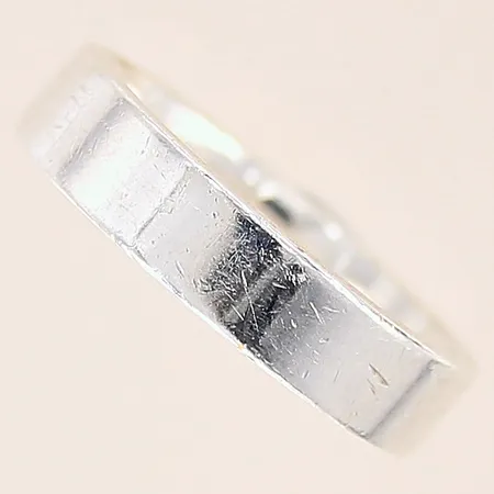 Ring, stl: 19, bredd: 5mm, silver 925/1000 Vikt: 5,2 g