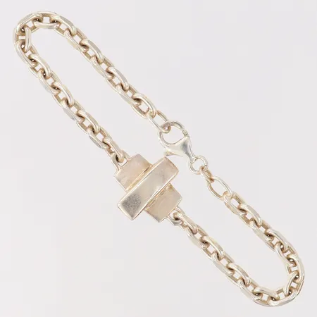 Armband med kors, Efva Attling, längd 19,5cm, bredd 4,5-17mm, silver 925/1000.  Vikt: 13,2 g