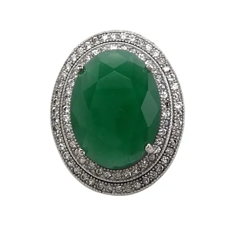Ring, silver 925/1000, gröna & vita stenar, Ø16½ mm, bredd 2-23 mm, fint skick, förefaller sparsamt använd  Vikt: 6,5 g