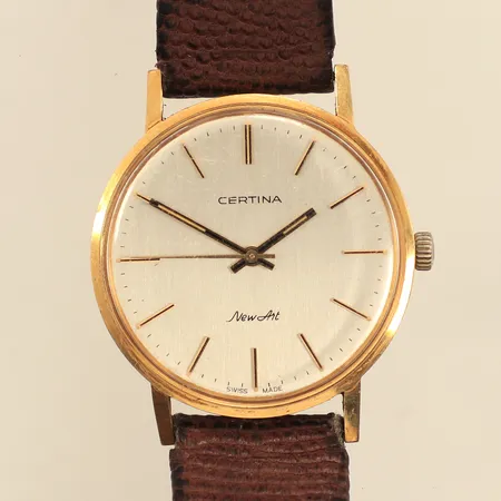 Armbandsur, Certina New Art, 18K, Ø33mm, manuell, repigt plexiglas, slitet läderarmband, inga övriga tillbehör, bruttovikt 33,9g 