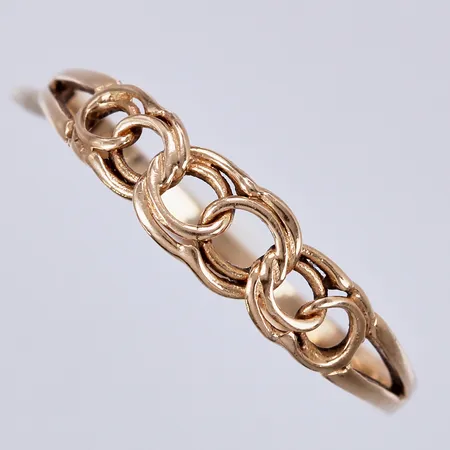 Ring bismarck, stl: 17¾, bredd: ca 1-4mm, 18K Vikt: 1,1 g