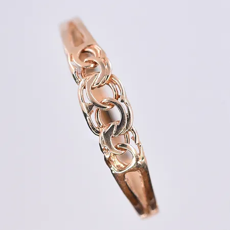 Ring Bismarck, stl 19, bredd 2-4 mm, 18K. Vikt: 1 g