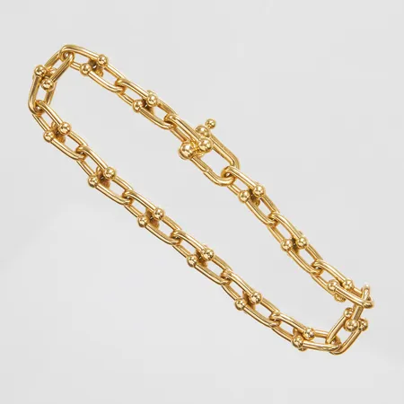Armband, Tiffany& Co. medium link bracelet, längd: 19,5cm, bredd: 1,5-6,3mm, orginaletui med visst slitage, resepouch, ytterkartong, kvitto från Tiffany & Co. Chicago 2018, 18K 17,7g.