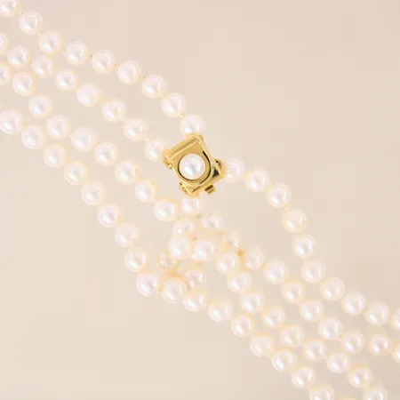 Pärlcollier med odlade sötvattenpärlor, längd: ca 44,5cm, bredd: 12,9-6,2mm, lås i guld, 18K, bruttovikt: 50g. 