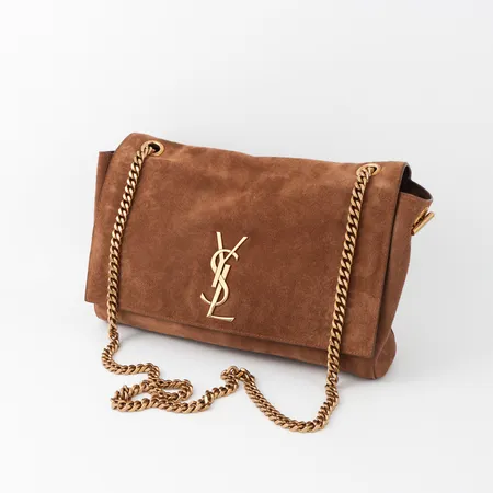 Väska Kate Saint Lauren Paris Made in Italy,  vändbar med två utseenden en med mocka och en med läder båda med ikoniska YSL-emblemet, Mått L 28cm, B 6cm, H 17cm, toppklaff med dubbel dold magnetisk kupolstängning till huvudfacket, bruksskick med några små märken på lädret, kvitto  Saint Laurent Milan Galleria 10/6/21, dustbag. Vikt: 0 g Skickas med postpaket.
