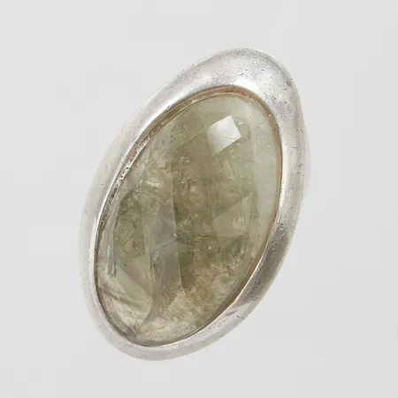 Ring med kvarts, Ø17¼, bredd: 7,4-36,5mm, mindre nagg på sten, silver, 925/1000 Vikt: 29,1 g