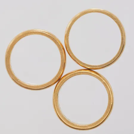 Diverseguld, gravyrer, repiga, 18K Vikt: 22,6 g