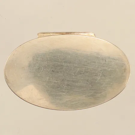 Pillerask, längd 4,7cm, bredd 2,9cm, år 1982, silver  Vikt: 32,3 g