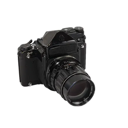 Kamera Pentax Asahi 6 x 7, trähandtag saknas, objektiv 1:2,8 f=150 mm, ej funktionstestad Skickas med postpaket.