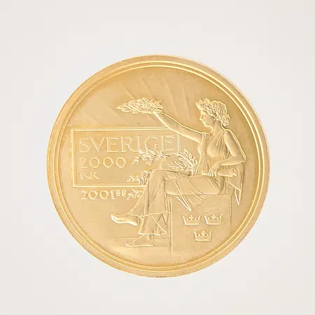 Minnesmynt, 2000KR, Nobelprisets hundraårsjubileum, 1901-2001, Ø26mm, plastförpackning, etui samt informationsblad, 21,6K  Vikt: 12 g