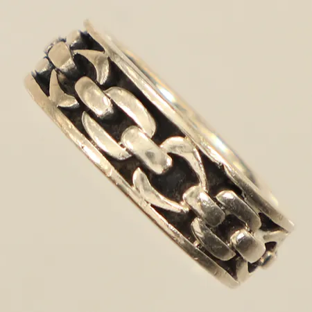 Ring, stl 20, bredd ca 8mm, 925/1000 silver  Vikt: 10 g