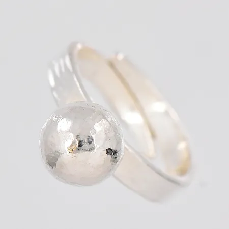 Ring, ställbar, stl 16½, silver 925/1000 Vikt: 5 g