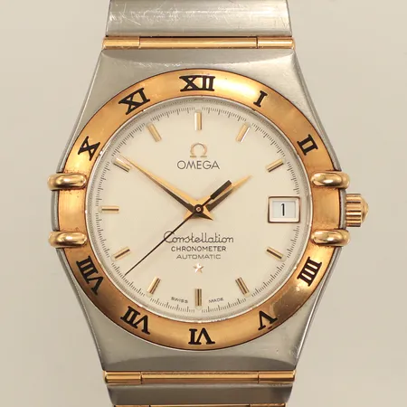 Armbandsur, Omega Constellation, Ø36mm, stål/guld, automat, datum, serie nummer 80704166, integrerad länk stål/guld helstav, längd 21cm, mindre repor, box,sliten, inga övriga tillbehör