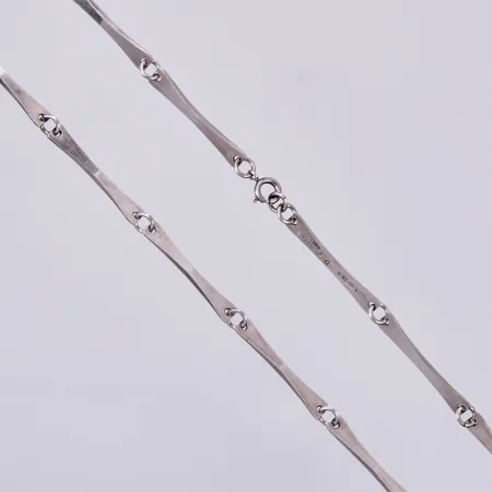 Collier, Michelsen Aktiebolag A 1960, STERLING, längd: ca 15cm, bredd: ca 4mm, silver 925/1000 Vikt: 16,4 g