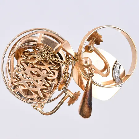 Diverse defekt guld, 18K. Vikt: 20,2 g