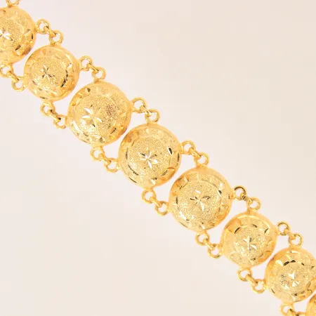 Armband med dekor, längd 20cm, bredd 10-15mm, 21K  Vikt: 20,9 g