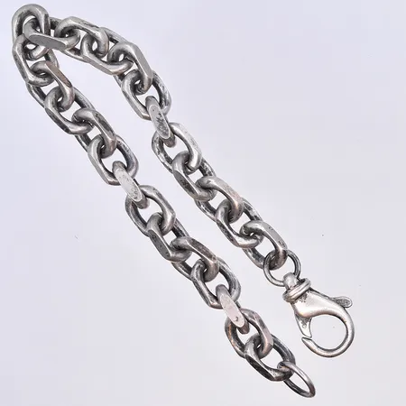 Armband Ankar, längd 23 cm, bredd 9 mm, silver 925/1000. Vikt: 49,3 g
