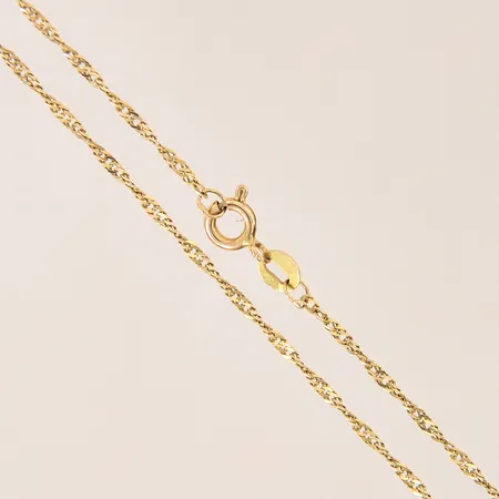 Kedja Singapore, längd: 53,5cm, bredd: 1,6mm, 18K  Vikt: 3,3 g