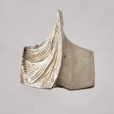 Hänge i silver, mått 17x19,2mm, 925/1000, vikt 1,47g.