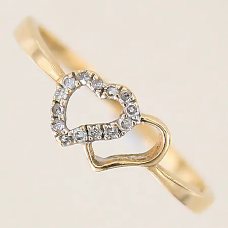 Ring med diamanter 14 x ca 0,005ct, 8/8-slipade, stl 16¾, bredd 1,5-6mm, ostämplad, 14K  Vikt: 1 g