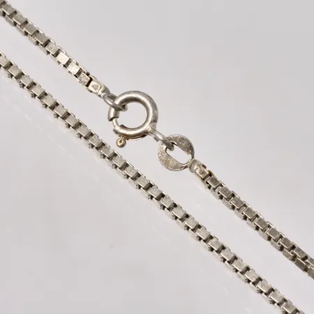  Kedja i silver, 42cm, Venezia, bredd 1,7mm, 925/1000, tillverkad av M2, vikt 5,66g.