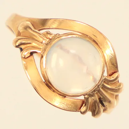 Ring, vit sten, stl 17½, bredd 1,9-12mm, defekt, 18K  Vikt: 1,8 g