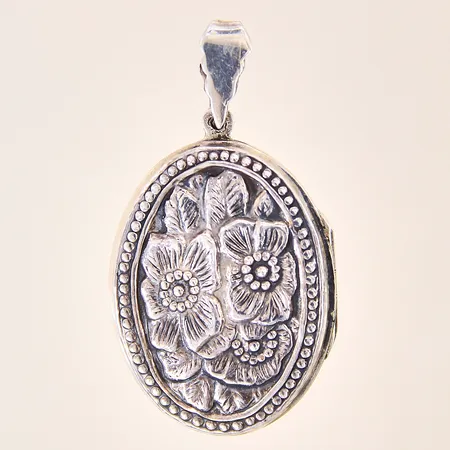 Hänge med dekor, öppningsbart, 52x29mm, GFAB, silver 925/1000 Vikt: 9,4 g