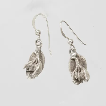 Silverörhängen, 33,5x10mm, botaniskt motiv, 925/1000 Vikt: 3,2 g