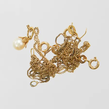 Diverse guld, skadat, knutar, ihoptrasslat, 18K Vikt: 5,4 g