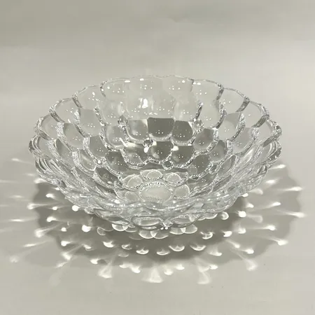 Skål, Hallon, design Anne Nilsson för Orrefors, Ø19cm, höjd 6,5cm, kristall, etikettmärkning med lätt slitage Skickas med paket.