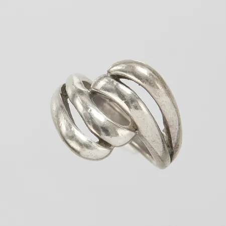 Silverring, Ø16, bredd: 2,8-17,5mm, 925/1000 Vikt: 7,1 g