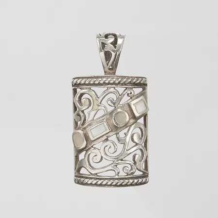 Silverhänge, genombruten, pärlemor, 34,8x17,1mm, 925/1000 Vikt: 6,7 g