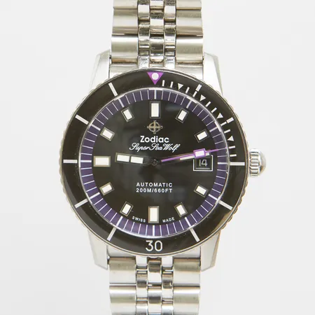Herrur Zodiac Super Sea Wolf Liberty Edition, stål, automatisk, ref: ZO9285, snr: 00065, datum, stållänk, viklås, extra gummiband, extra lädernatoband, box   Vikt: 0 g