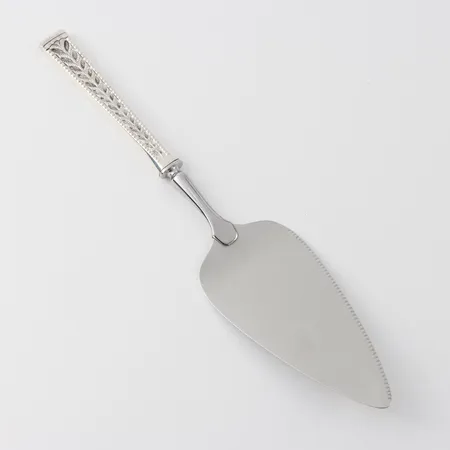 Tårtspade modell Juvel Norge, skaft silver 830 med rostfritt blad, längd 26cm Vikt: 81,5 g