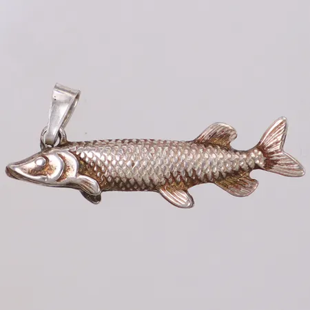 Hänge gädda, längd 35mm, bredd 10mm, 925/1000 silver Vikt: 5,1 g