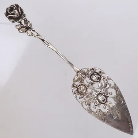 Tårtspade, modell Ros, längd 19,5cm, silver 830/1000 Vikt: 32,6 g