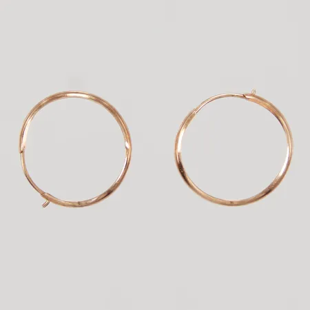 Ett par örhängen, Creoler, Ø16mm, bredd 2mm, 18K Vikt: 0,5 g